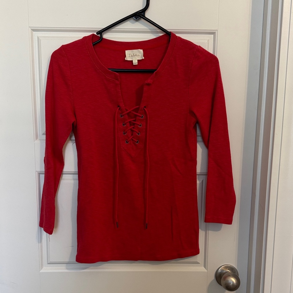 Deletta Scarlet Lace-Up Long Sleeve Tee